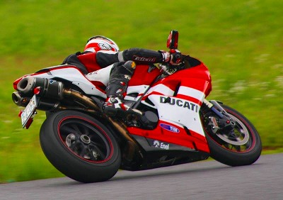 Ducatiのフルバンク